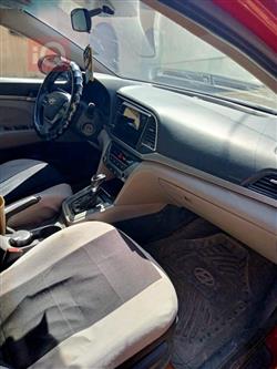 هیۆندای ئەلەنترا